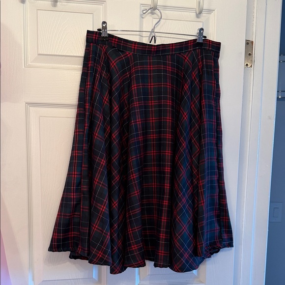Dresses & Skirts - Classic Red and Black Plaid A-Line Skirt